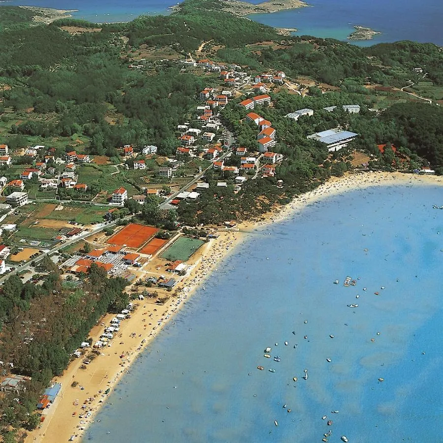 Apartment In Palit With Terrace, Air Conditioning, Wi-Fi Mundanije